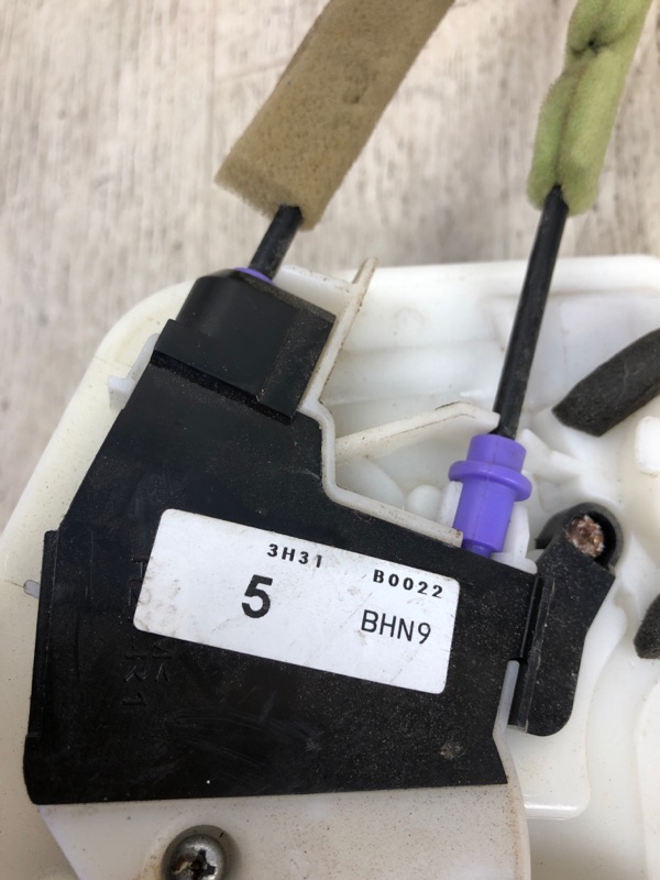 Замок двери передний правый 3 BM 13-19 2014 BM 2.0 PE-VPS