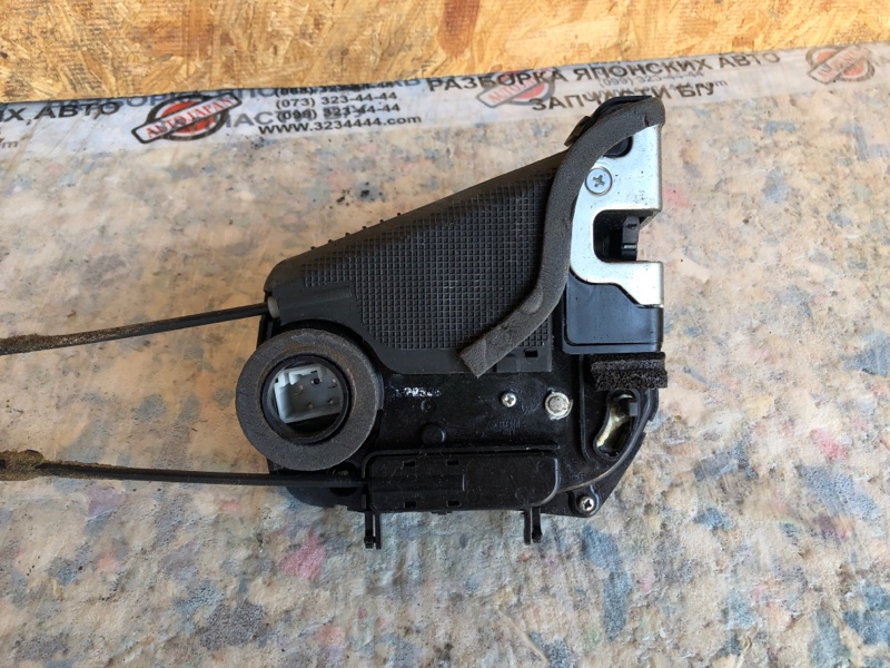 Замок двери задний правый AVALON 05-12 2007 Седан 3.5 2GR-FE