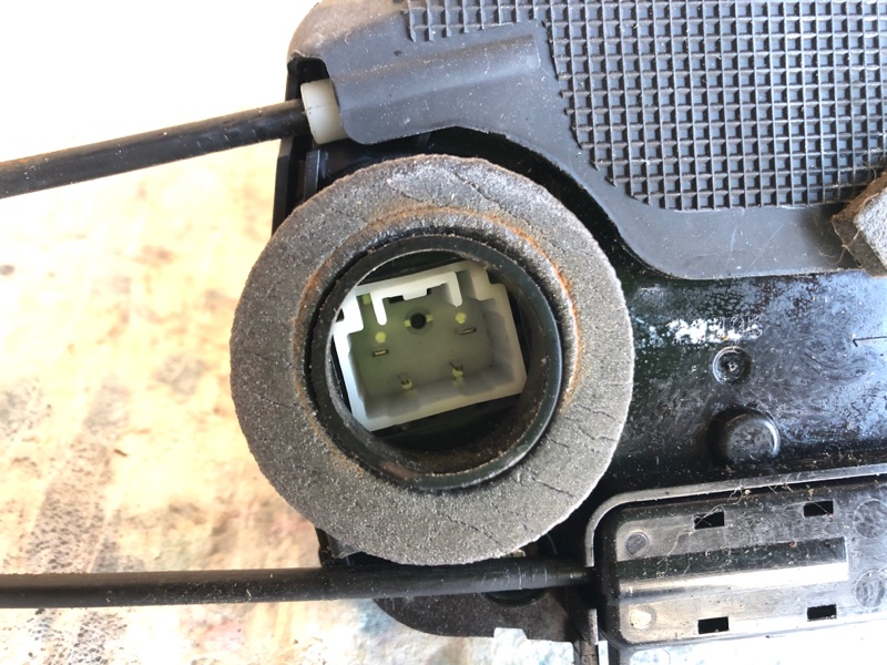 Замок двери задний правый AVALON 05-12 2007 Седан 3.5 2GR-FE