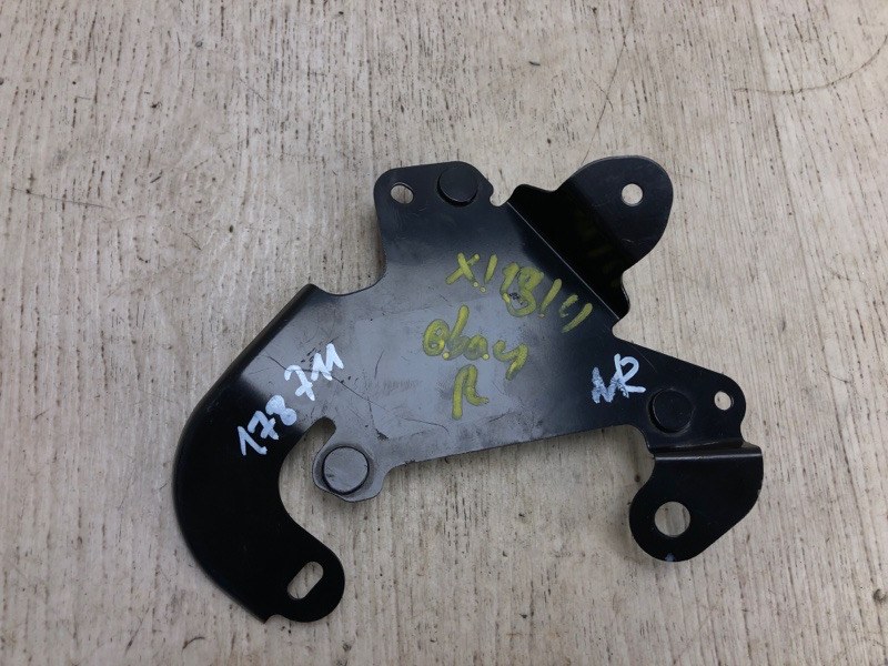 Кронштейн кузова задний правый 3 BM 13-19 2014 BM 2.0 PE-VPS Кронштейн кузова задний правый 3 BM 13-19 2014 BM 2.0 PE-VPS