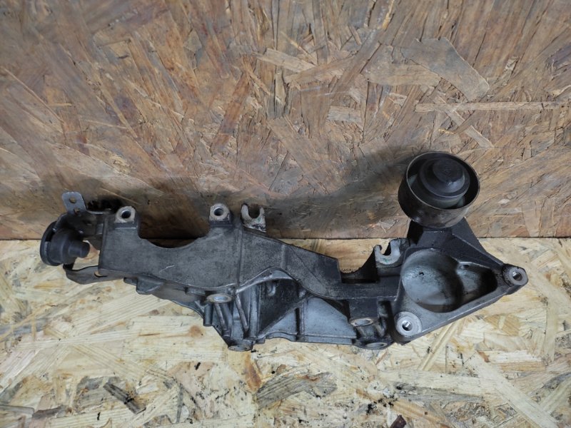 Кронштейн генератора NISSAN X-TRAIL T31 07-14 T31 2.0