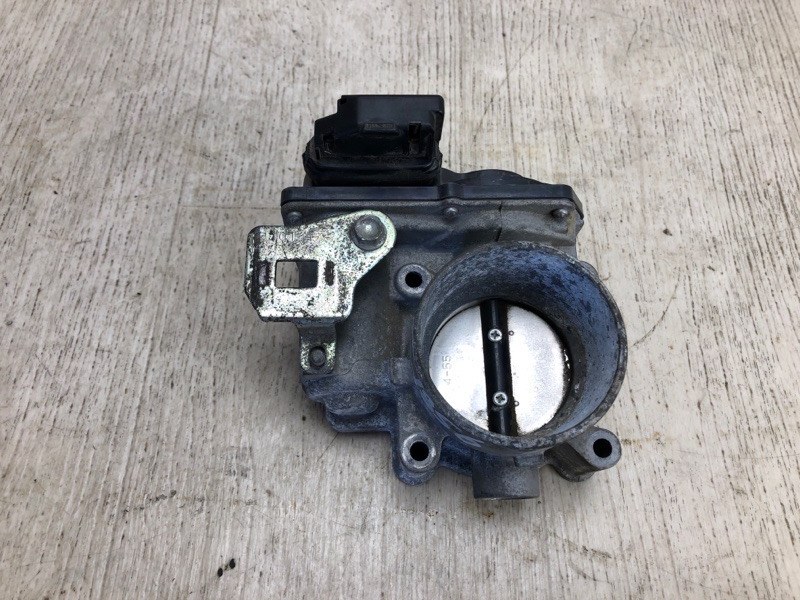 Дроссельная заслонка MAZDA 3 BM 13-19 2014 BM 2.0 PE-VPS PE01-13-640B Б/У