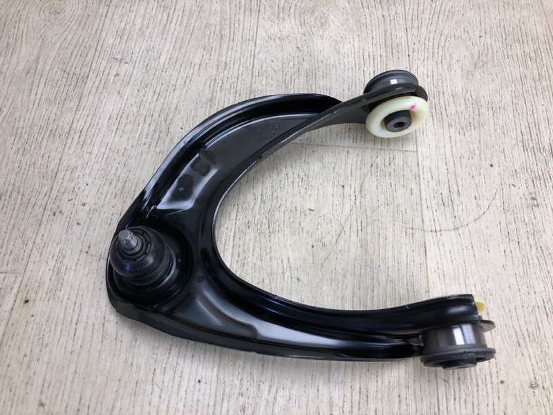 Запчасть рычаг передней подвески верхний ACURA RLX 13-20 51510-TY2-A01 новая Рычаг передней подвески верхний ACURA RLX 13-20 51510-TY2-A01 новая