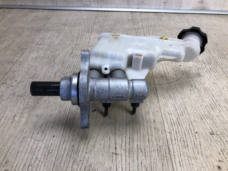 Главный тормозной цилиндр KIA FORTE YD 12- YD 1.8 G4NB Главный тормозной цилиндр KIA FORTE YD 12- YD 1.8 G4NB