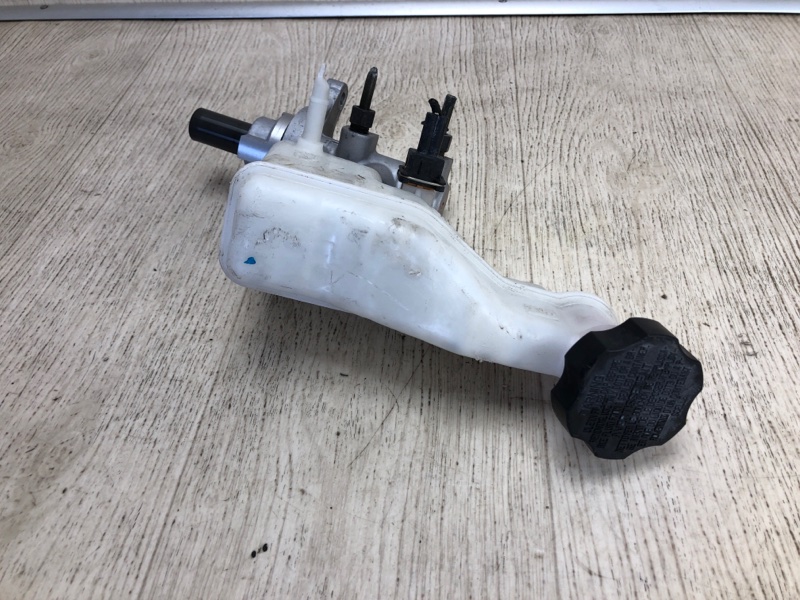 Главный тормозной цилиндр FORTE YD 12- 2013 YD 1.8 G4NB Главный тормозной цилиндр FORTE YD 12- 2013 YD 1.8 G4NB