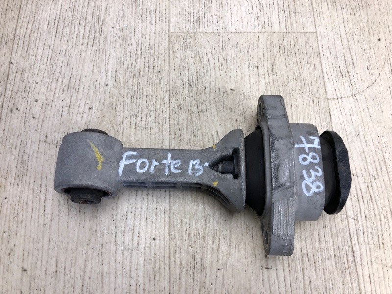 Подушка двигателя нижняя передняя FORTE YD 12- 2013 YD 1.8 G4NB Подушка двигателя нижняя передняя FORTE YD 12- 2013 YD 1.8 G4NB
