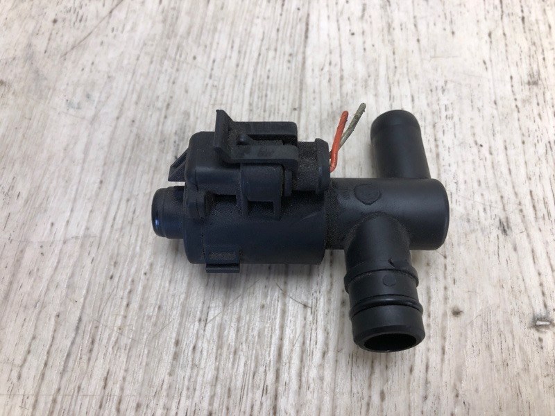 Клапан абсорбера KIA FORTE YD 12- YD 1.8 G4NB Клапан абсорбера KIA FORTE YD 12- YD 1.8 G4NB