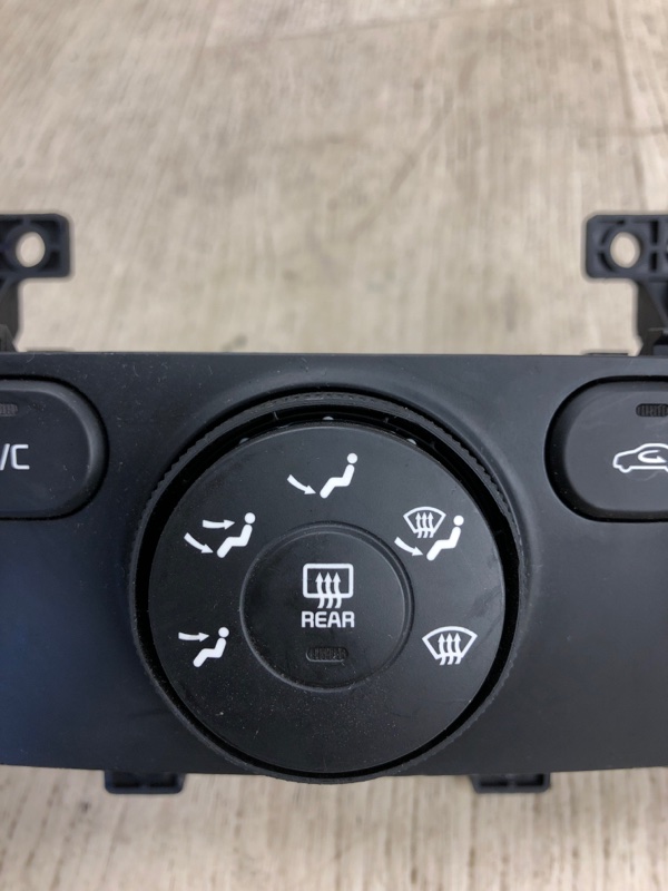 Блок управления печкой FORTE YD 12- 2013 YD 1.8 G4NB