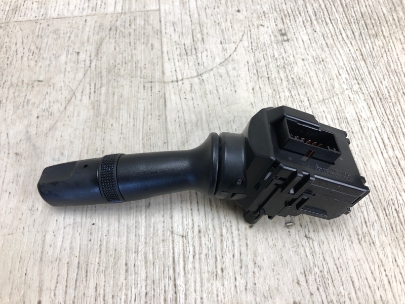 Подрулевой переключатель правый FORTE YD 12- 2013 YD 1.8 G4NB Подрулевой переключатель правый FORTE YD 12- 2013 YD 1.8 G4NB
