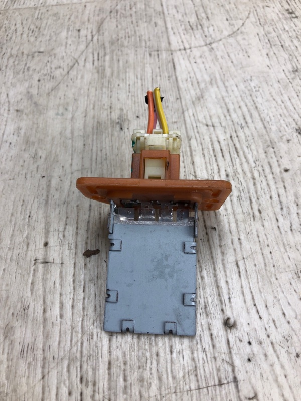 Резистор печки FORTE YD 12- 2013 YD 1.8 G4NB Резистор печки FORTE YD 12- 2013 YD 1.8 G4NB