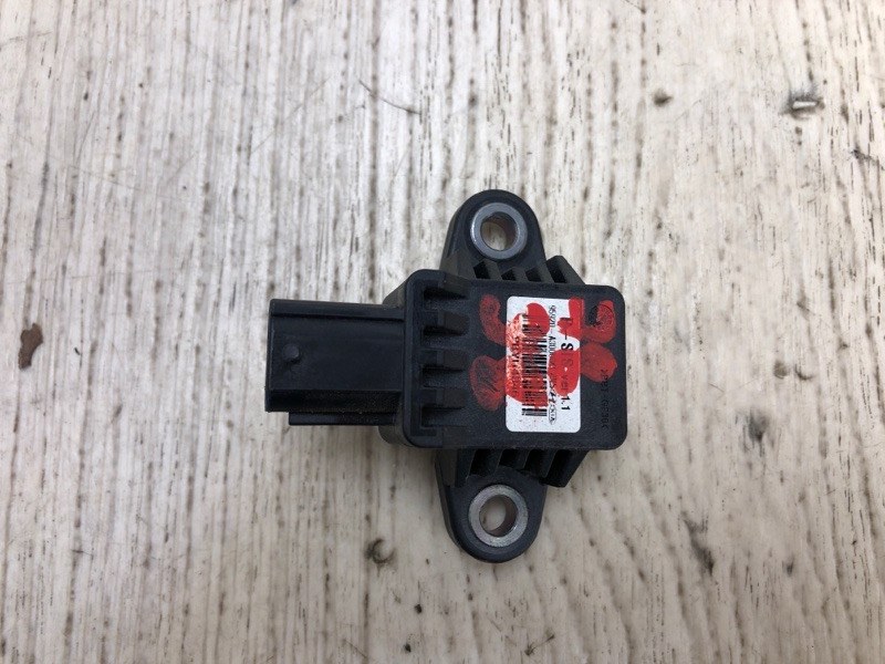 Датчик удара KIA FORTE YD 12- 2013 YD 1.8 G4NB 95920-A3000 Б/У