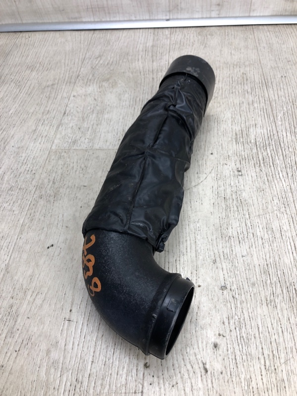 Патрубок воздушного фильтра KIA FORTE YD 12- YD 1.8 G4NB