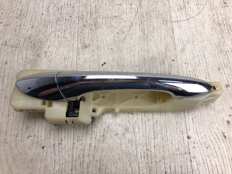 Запчасть ручка двери наружная задняя правая HYUNDAI SONATA YF 10-14 2012 YF 2.4 G4KK 82651-3S000 Б/У Ручка двери наружная задняя правая HYUNDAI SONATA YF 10-14 2012 YF 2.4 G4KK 82651-3S000 Б/У