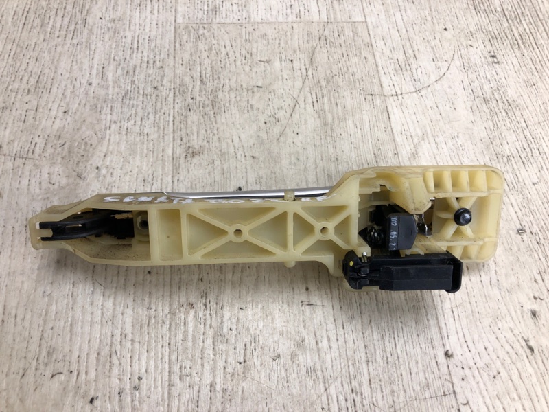 Ручка двери наружная задняя правая SONATA YF 10-14 2012 YF 2.4 G4KK Ручка двери наружная задняя правая SONATA YF 10-14 2012 YF 2.4 G4KK