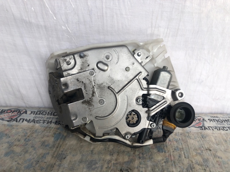 Замок двери боковой задний левый TOYOTA SIENNA 11-16 2015 Минивэн 3.5 2GR-FE 69300-08020 Б/У