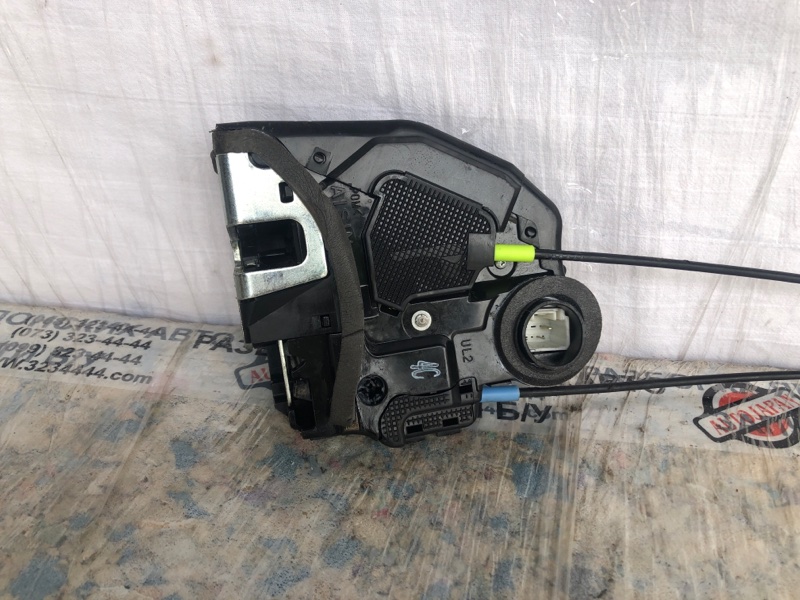 Замок двери задний левый VENZA 09-16 2015 Минивэн 3.5 2GR-FE Замок двери задний левый VENZA 09-16 2015 Минивэн 3.5 2GR-FE
