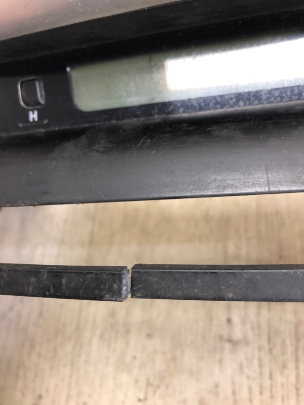 Накладка торпедо центр. SONATA YF 10-14 2012 YF 2.4 G4KK