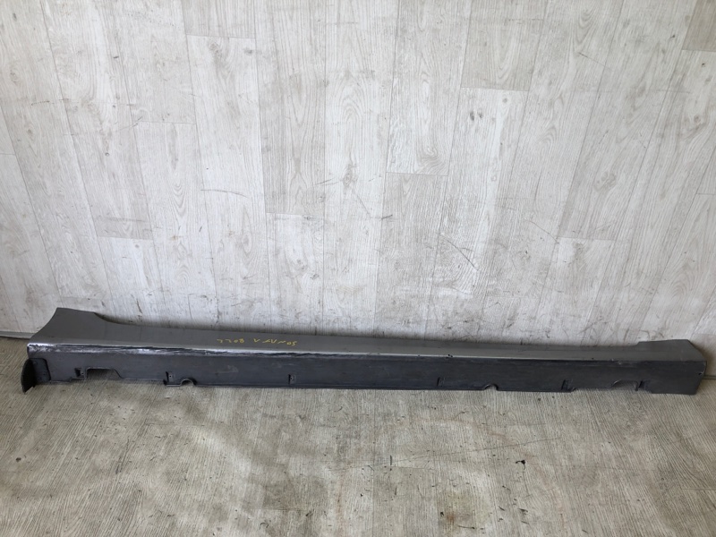 Накладка порога наружная правая SONATA YF 10-14 2012 YF 2.4 G4KK Накладка порога наружная правая SONATA YF 10-14 2012 YF 2.4 G4KK