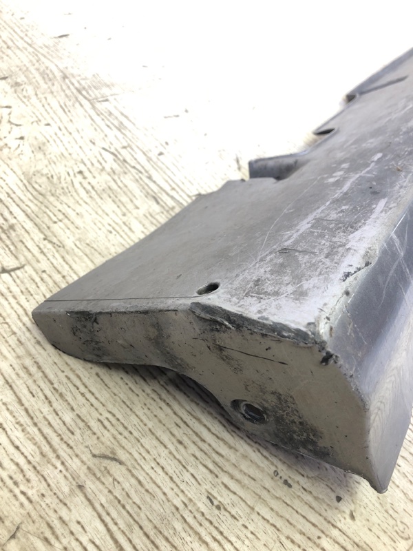 Накладка порога наружная правая SONATA YF 10-14 2012 YF 2.4 G4KK Накладка порога наружная правая SONATA YF 10-14 2012 YF 2.4 G4KK