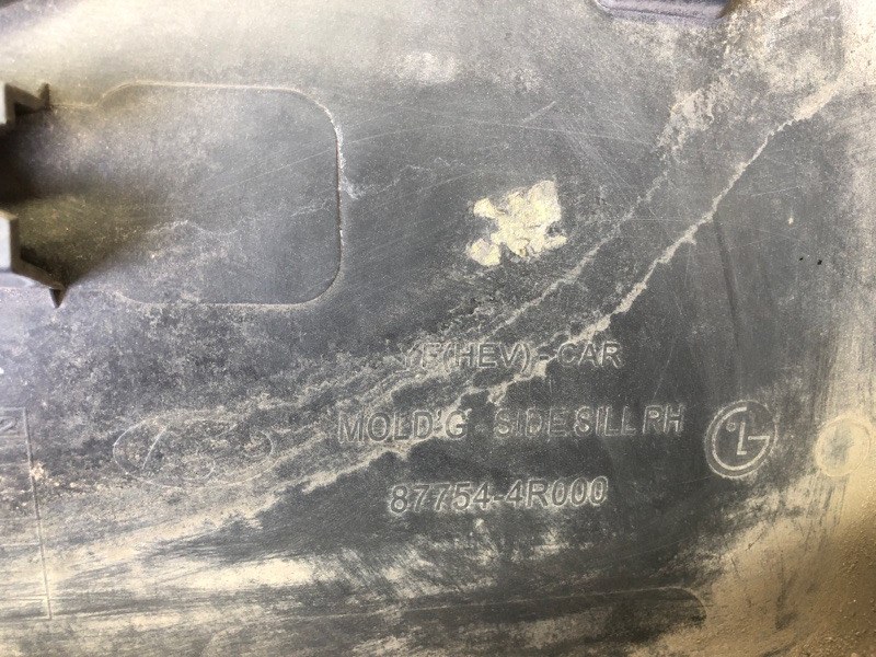 Накладка порога наружная правая SONATA YF 10-14 2012 YF 2.4 G4KK Накладка порога наружная правая SONATA YF 10-14 2012 YF 2.4 G4KK