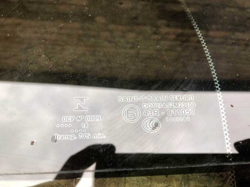 Стекло двери глухое заднее левое QX30 16-20 2019 Внедорожник 2.0 20PET