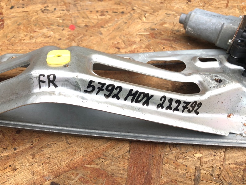 Стеклоподъемник передний правый MDX (YD2) 06-13 2009 Внедорожник 3.7 J37A1