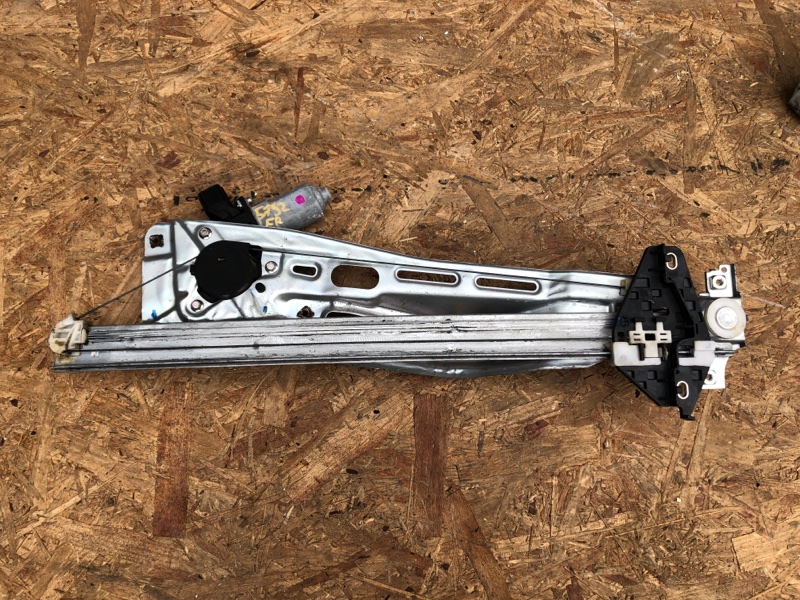 Стеклоподъемник передний правый MDX (YD2) 06-13 2009 Внедорожник 3.7 J37A1