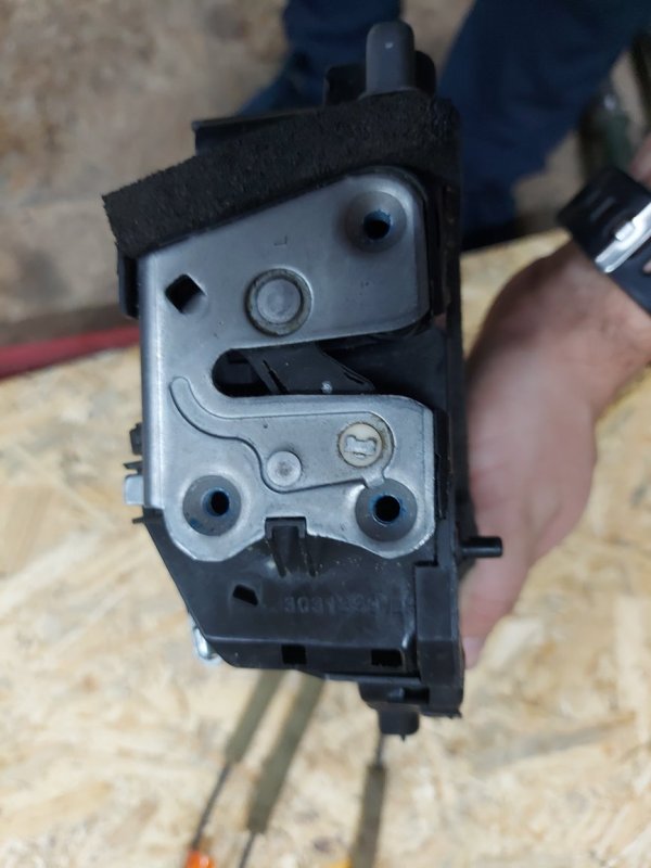 Замок двери задний левый NISSAN SENTRA B17 12-21 Седан 1.8