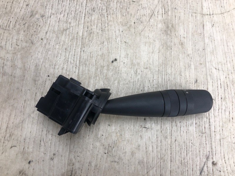 Подрулевой переключатель правый PATRIOT 10-17 2015 MK74 2.4 ED3 Подрулевой переключатель правый PATRIOT 10-17 2015 MK74 2.4 ED3