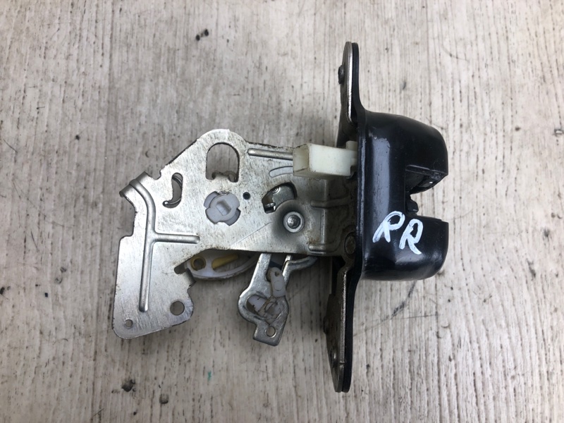 Замок крышки багажника JEEP PATRIOT 10-17 MK74 2.4 ED3 Замок крышки багажника JEEP PATRIOT 10-17 MK74 2.4 ED3