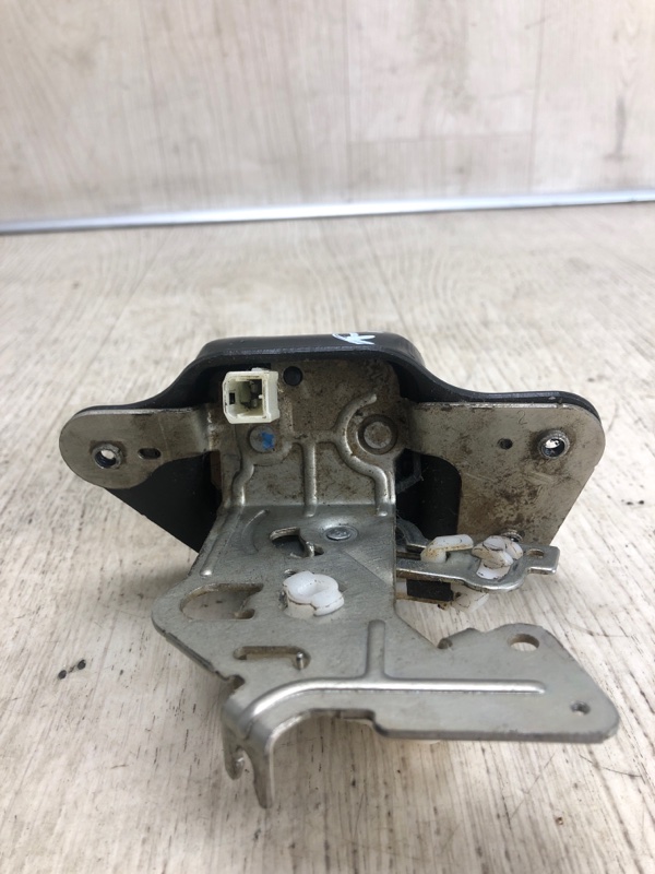 Замок крышки багажника PATRIOT 10-17 2015 MK74 2.4 ED3 Замок крышки багажника PATRIOT 10-17 2015 MK74 2.4 ED3