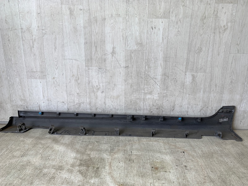 Накладка порога наружная правая 200 14-16 2016 UF 2.4 ED6