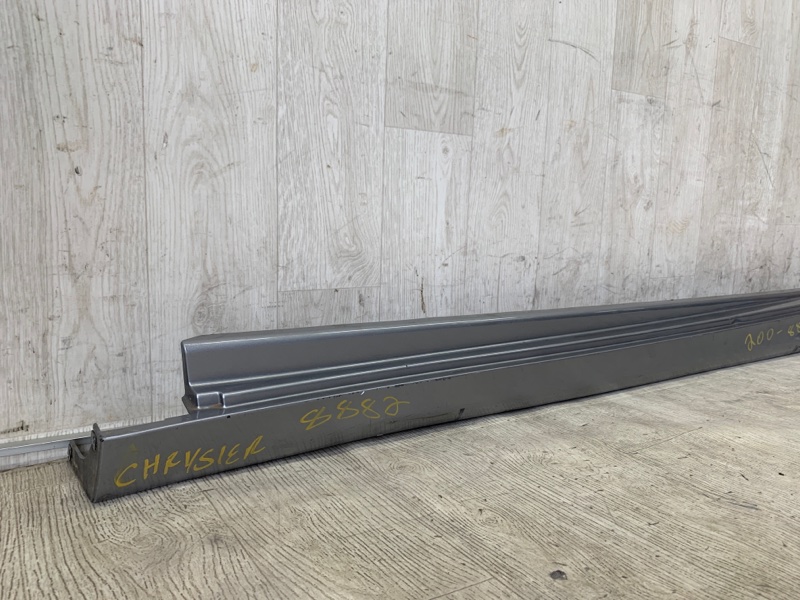 Накладка порога наружная левая 200 14-16 2016 UF 2.4 ED6