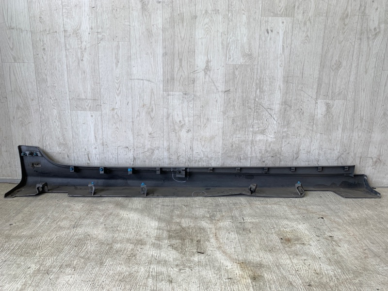 Накладка порога наружная левая 200 14-16 2016 UF 2.4 ED6