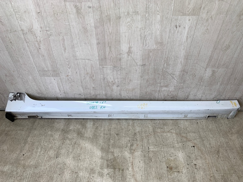 Накладка порога наружная правая SONATA LF 2014- 2015 LF 2.4 G4KJ