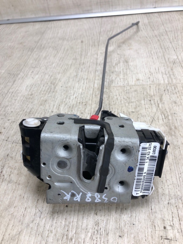 Запчасть замок двери задний правый JEEP PATRIOT 10-17 2015 MK74 2.4 ED3 68068352AB Б/У Замок двери задний правый JEEP PATRIOT 10-17 2015 MK74 2.4 ED3 68068352AB Б/У