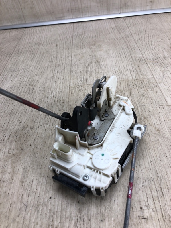 Замок двери задний правый PATRIOT 10-17 2015 MK74 2.4 ED3 Замок двери задний правый PATRIOT 10-17 2015 MK74 2.4 ED3