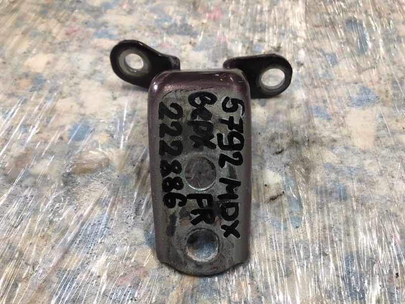 Петля двери верхняя передняя правая ACURA MDX (YD2) 06-13 2009 Внедорожник 3.7 J37A1 67410-S5D-A01ZZ Б/У