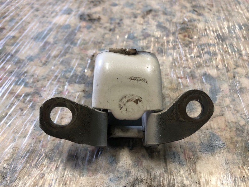 Петля двери нижняя задняя левая TOYOTA AVALON 05-12 Седан 3.5 2GR-FE