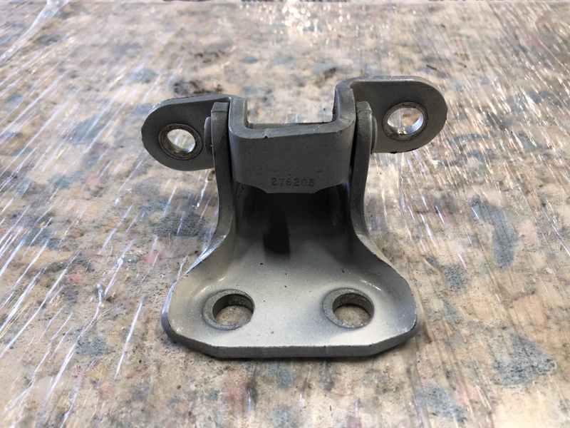 Петля двери нижняя передняя правая TOYOTA AVALON 05-12 Седан 3.5 2GR-FE