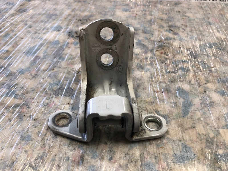 Петля двери нижняя задняя левая QX60/JX35 12-20 2013 Внедорожник 3.5