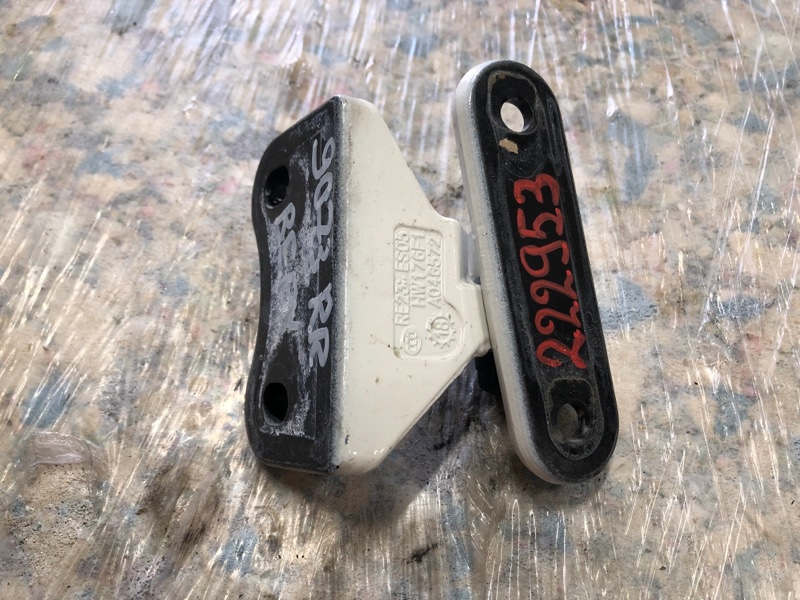 Петля двери верхняя задняя правая QX30 16-20 2019 Внедорожник 2.0 20PET