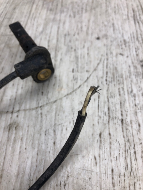 Датчик ABS передний правый JEEP PATRIOT 10-17 MK74 2.4 ED3