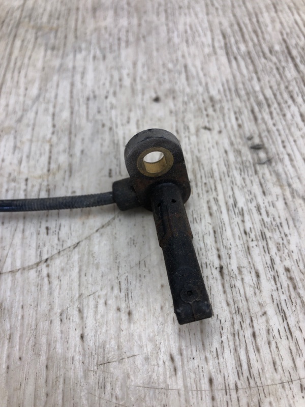 Датчик ABS передний правый PATRIOT 10-17 2015 MK74 2.4 ED3