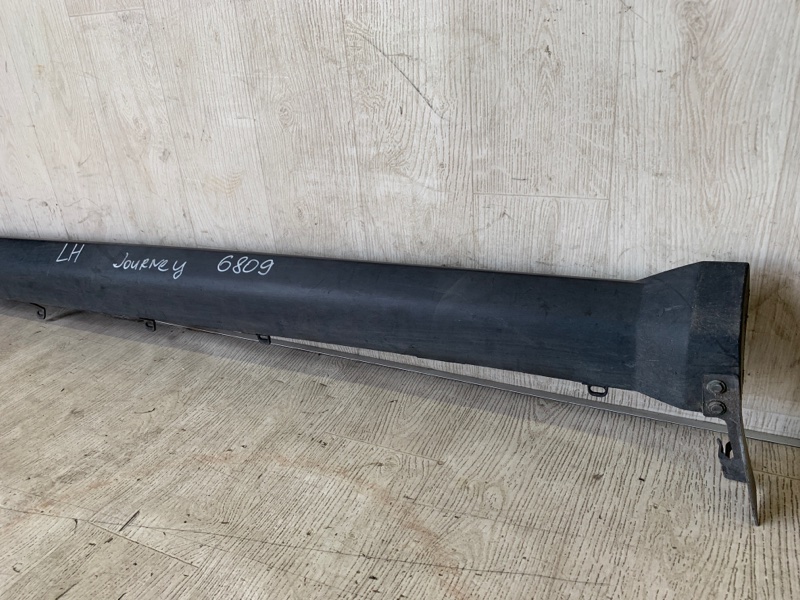 Накладка порога наружная левая JOURNEY 08-20 2011 JC 3.6 ERB Накладка порога наружная левая JOURNEY 08-20 2011 JC 3.6 ERB