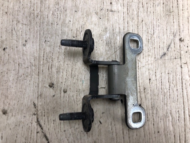 Петля крышки багажника PATRIOT 10-17 2014 MK74 2.4 ED3 Петля крышки багажника PATRIOT 10-17 2014 MK74 2.4 ED3