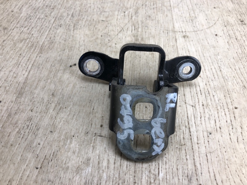 Петля двери верхняя задняя левая PATRIOT 10-17 2014 MK74 2.4 ED3 Петля двери верхняя задняя левая PATRIOT 10-17 2014 MK74 2.4 ED3