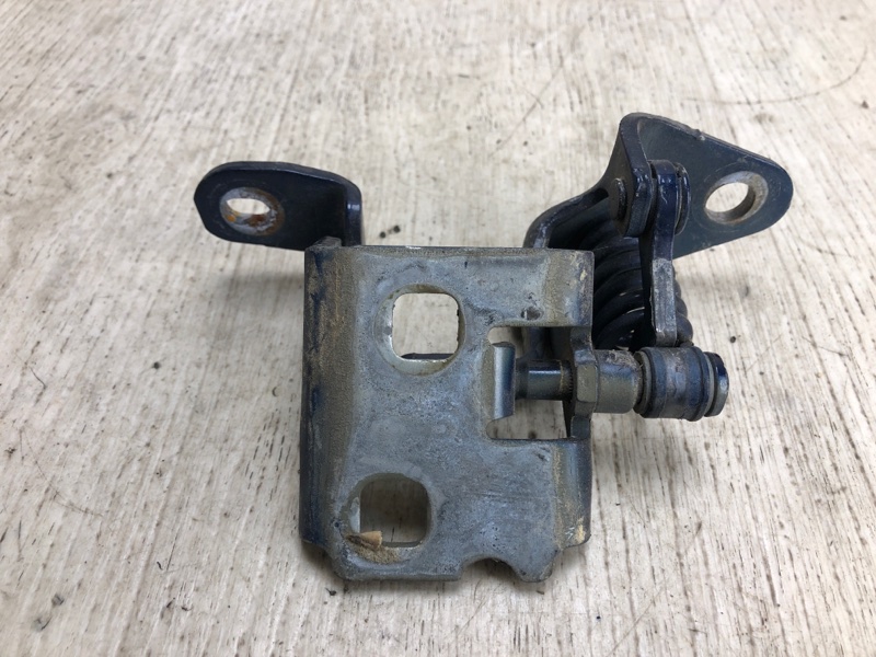 Петля двери нижняя задняя правая PATRIOT 10-17 2015 MK74 2.4 ED3 Петля двери нижняя задняя правая PATRIOT 10-17 2015 MK74 2.4 ED3