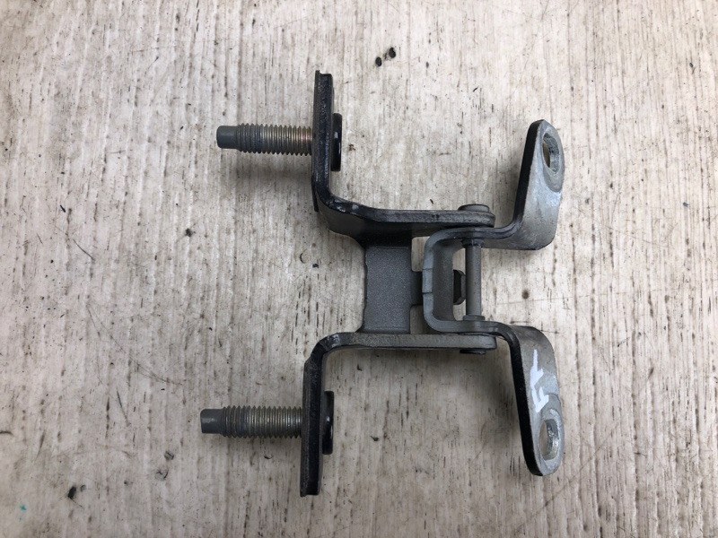 Петля крышки багажника правая COMPASS 06-16 2016 MK49 2.0 ECN