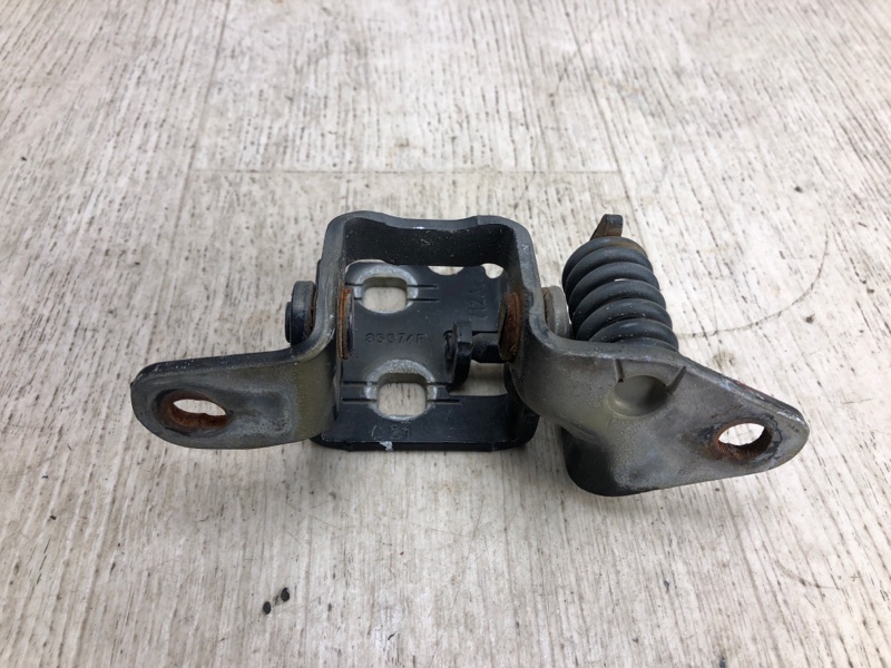 Петля двери нижняя передняя правая PATRIOT 10-17 2015 MK74 2.4 ED3 Петля двери нижняя передняя правая PATRIOT 10-17 2015 MK74 2.4 ED3